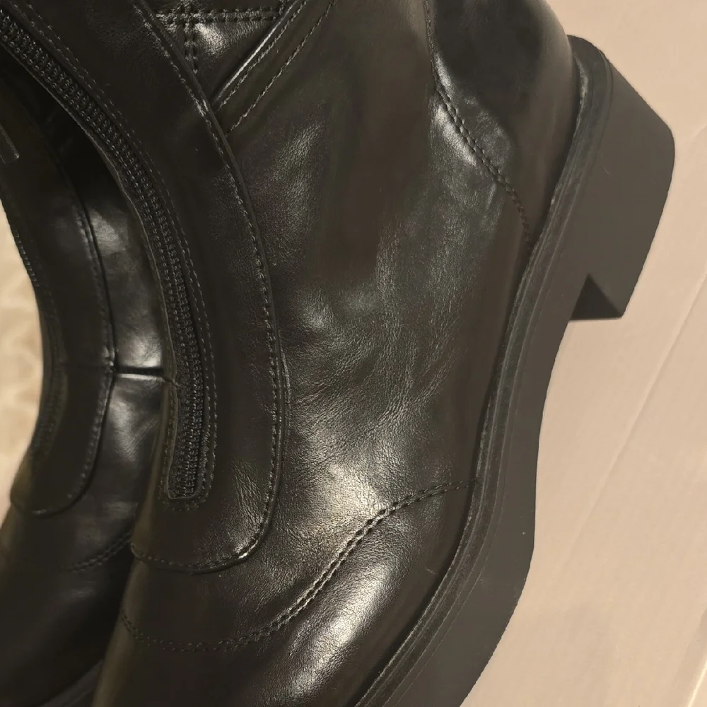 Kenneth Cole Black Quilted Combat Boots - Picture 16 of 16